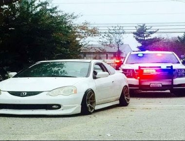 Βίντεο: Οι πραγματικοί «Μαχητές των Δρόμων» εναντίον των αστυνομικών